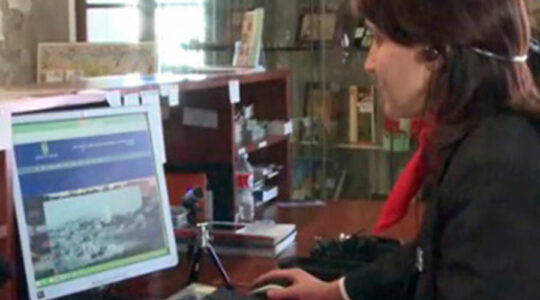 Cuéllar, primer municipio español en atender a sus visitantes por videoconferencia